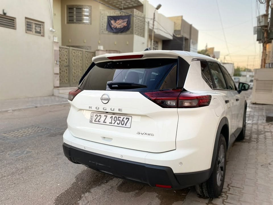 سلام عليكم شباب نيسان روج موديل 24 رقم اربيل سنويه باسمي محرك 1500 توربو موصفات sv سياره جديده معنا الكلمه ماشيه 40 سياره شاشه كبيره حساس خلفي كامره خلفيه تبريد قطعتين رادار امامي خلفي جانبي مكان السياره نجف للاستفسار يرجى لاتصال 
***********
السعر جدا مناسب 
صور الحادث بلمنشور
