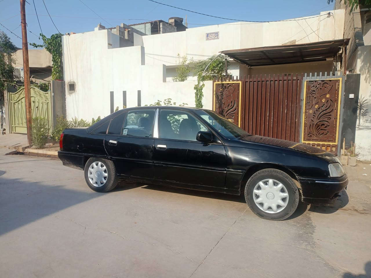 سياره اوميكه موديل 89 سنويه 29دفتر بانزين مشروع وطني هزه جديده *********** للستفسار اتصل على رقم
