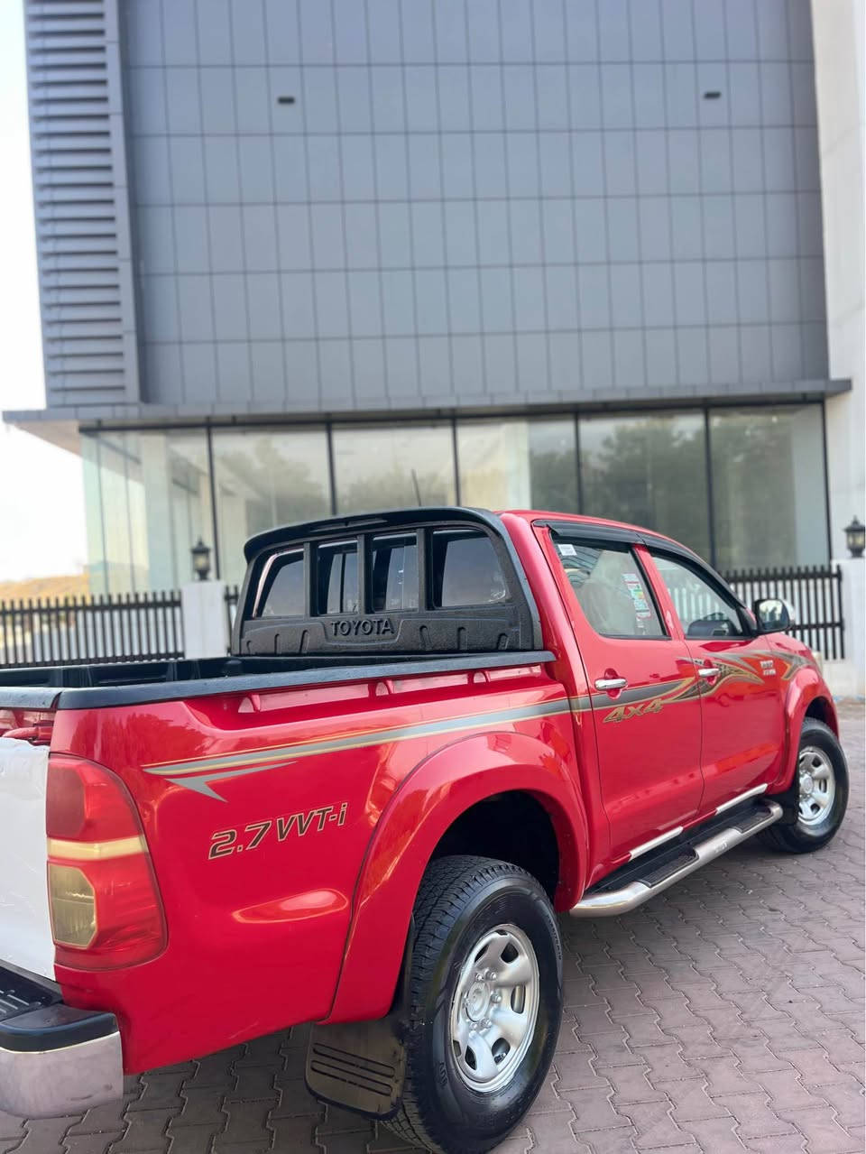 TOYOTA HILUX 2014 
شريكه جيهـان 
گير مكينه شه رت 
200kmبيلادي روشتوه😱
تحويل وكاله شه رت
جار تا جديد 
دوو سي جيي تعديل كجكه
بي سبوخ شرط
سعر فول مناسب
*********** اكر, نينوى
