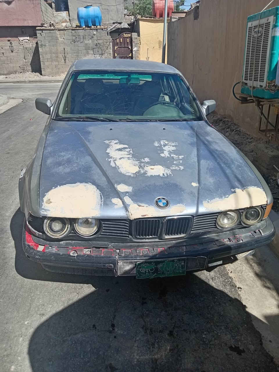 سلام عليكم سياره لبيع سياره شغاله ما بيه شي ابيع  واقع حال سياره بيهة وكاله وصاحب الوكاله بل زعفرانيه ماندله موجوده الوكاله مال صاحبهة الشرعي ولمستمسكات مال ابو الوكاله ابيع كوم حديد مكاني بغداد حي اور سعر 9تصال عل رقم ***********
