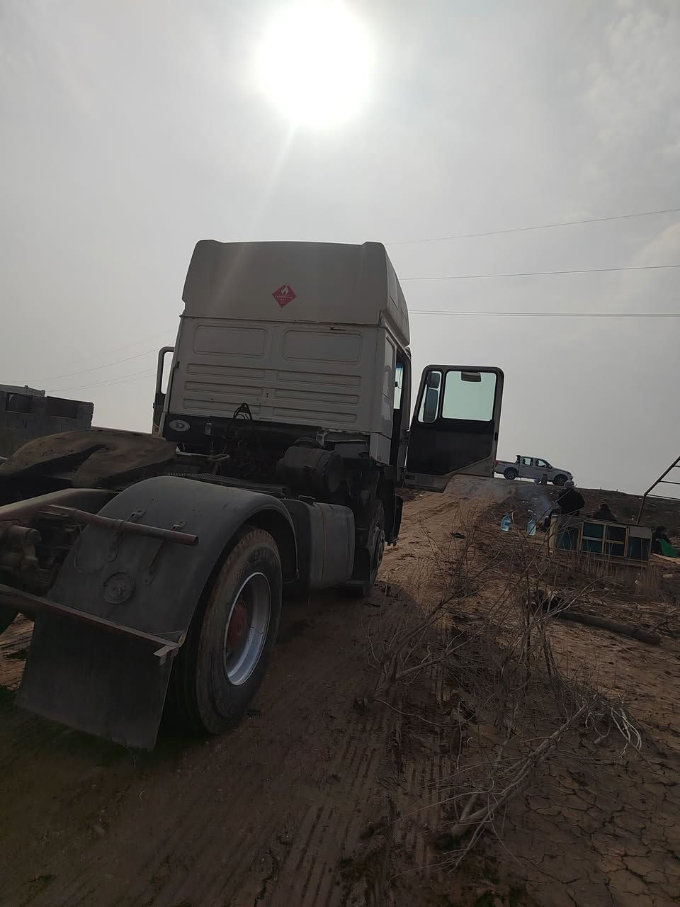 السلام عليكم سياره مان للبيع مديله 1993مكينه وكير مكفول مكينه سايس عشره مال تجاره قبق عالي اكسن جياف رقم بغداد مشروع وطني سنويه سنه 28تنتهي لسعر 75بيه مجال اتصال على هذا الرقم ***********
