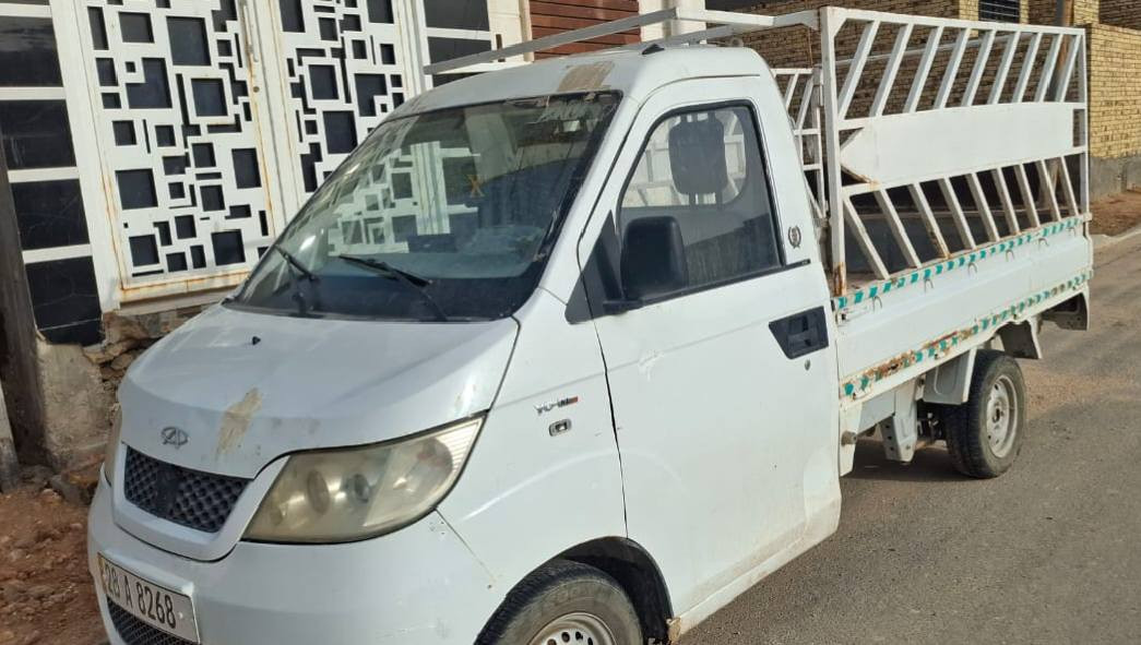 السلام عليكم كيا شيري للبيع الموديل  2012 رقم انكليزي المكان الديوانيه *********** السعر 32 ورقه
