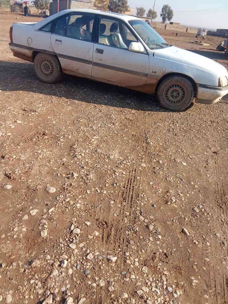 سياره للبيع المكان نينوى ربيعه قريت المومي السعر اتصل ***********
