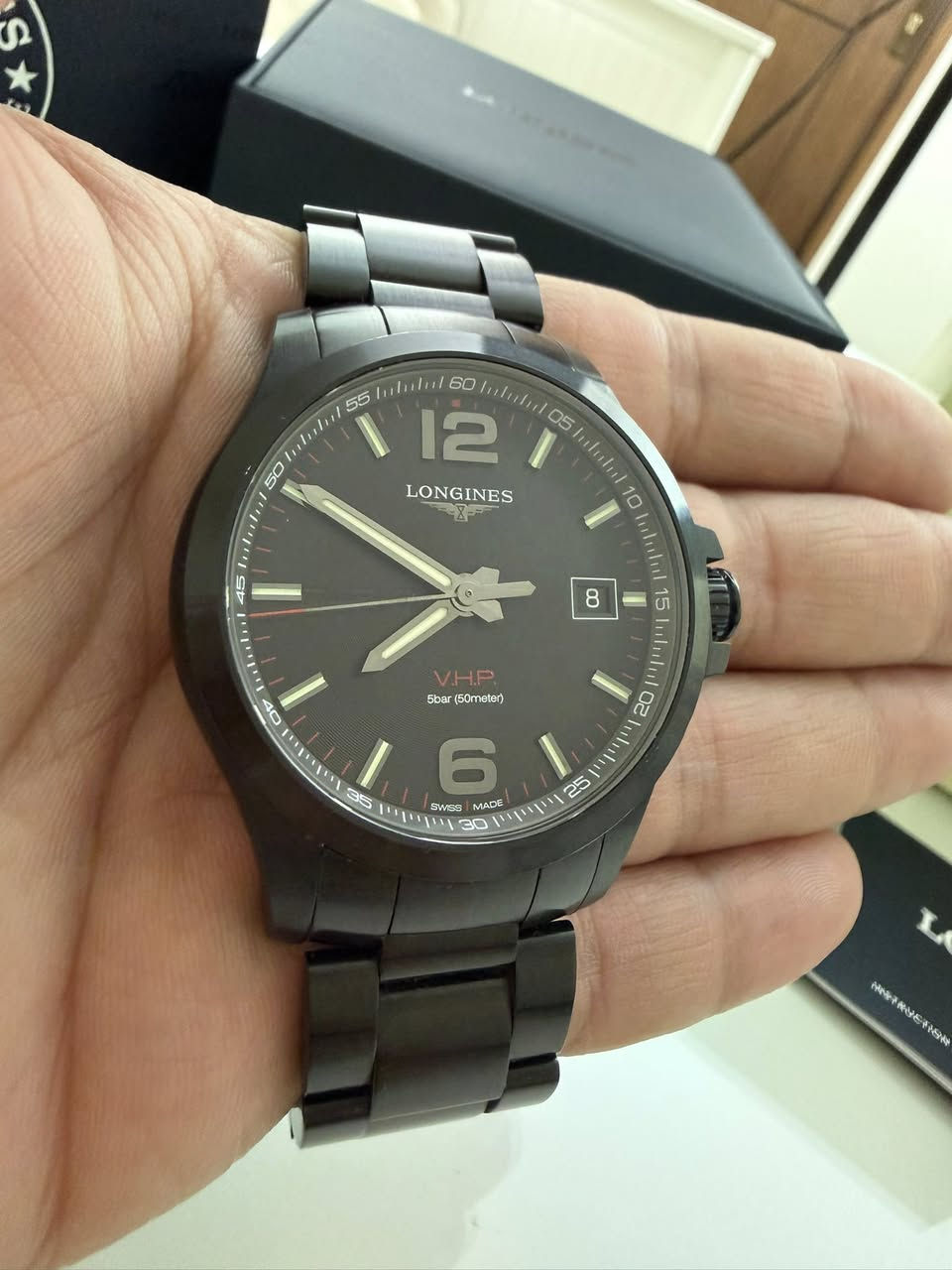 ساعه سويسريه اصليه 100% نوع Longines Conquest V.H.P موديل L3.726.2.56.6 مقاس 42 مم لون اسود كامل PVD حركه كوارتز عاليه الدقه مع التاريخ وسوار ستانلس ستيل اسود حالتها شبه جديده مع كامل المرفقات من العلبه والكفاله وكتيب التعليمات السعر المطلوب 450 دينار للتواصل على الخاص او على الرقم 0785261118


**إذا كنت صاحب هذا الإعلان وتريد حذفه لأي سبب، رجاءا أرسل رسالة إلى الدعم الفني**
