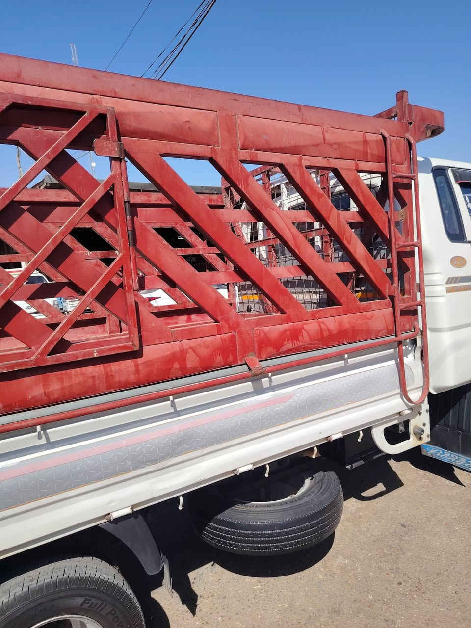 سلام عليكم محجر كيا فحل البيع سعر 400 الف العنوان كربلاء طريق نجف عمود 924 رقم هاتف ***********
