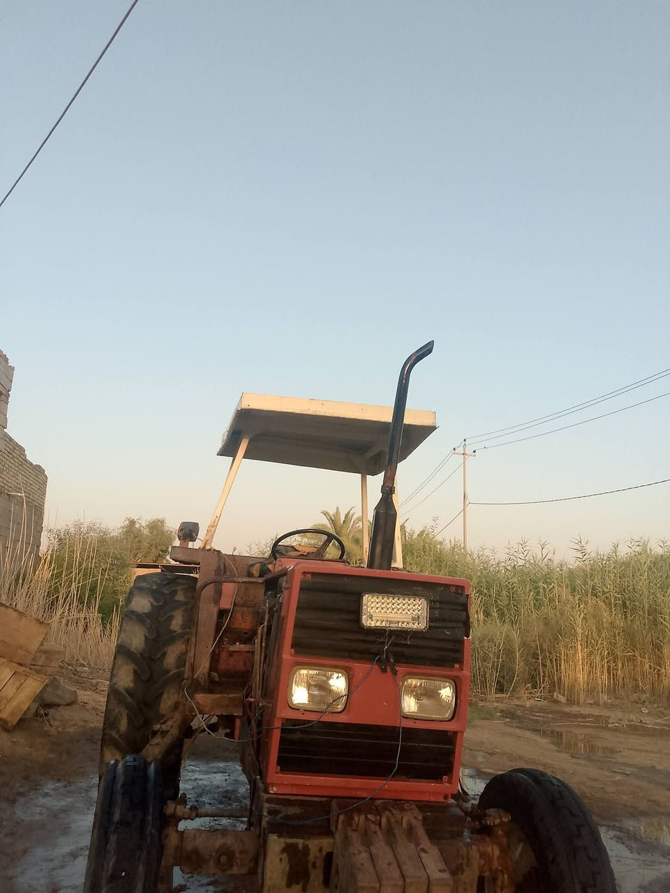السلام عليكم افيات تك للبيع العنوان الديوانية السدير السياحي قريه ال عبود اتصال *********** وياهه فدان ومعدلان وديج وخرماشه السعر بدون غراضها 9ملاين وي الغراض 12ملاين
