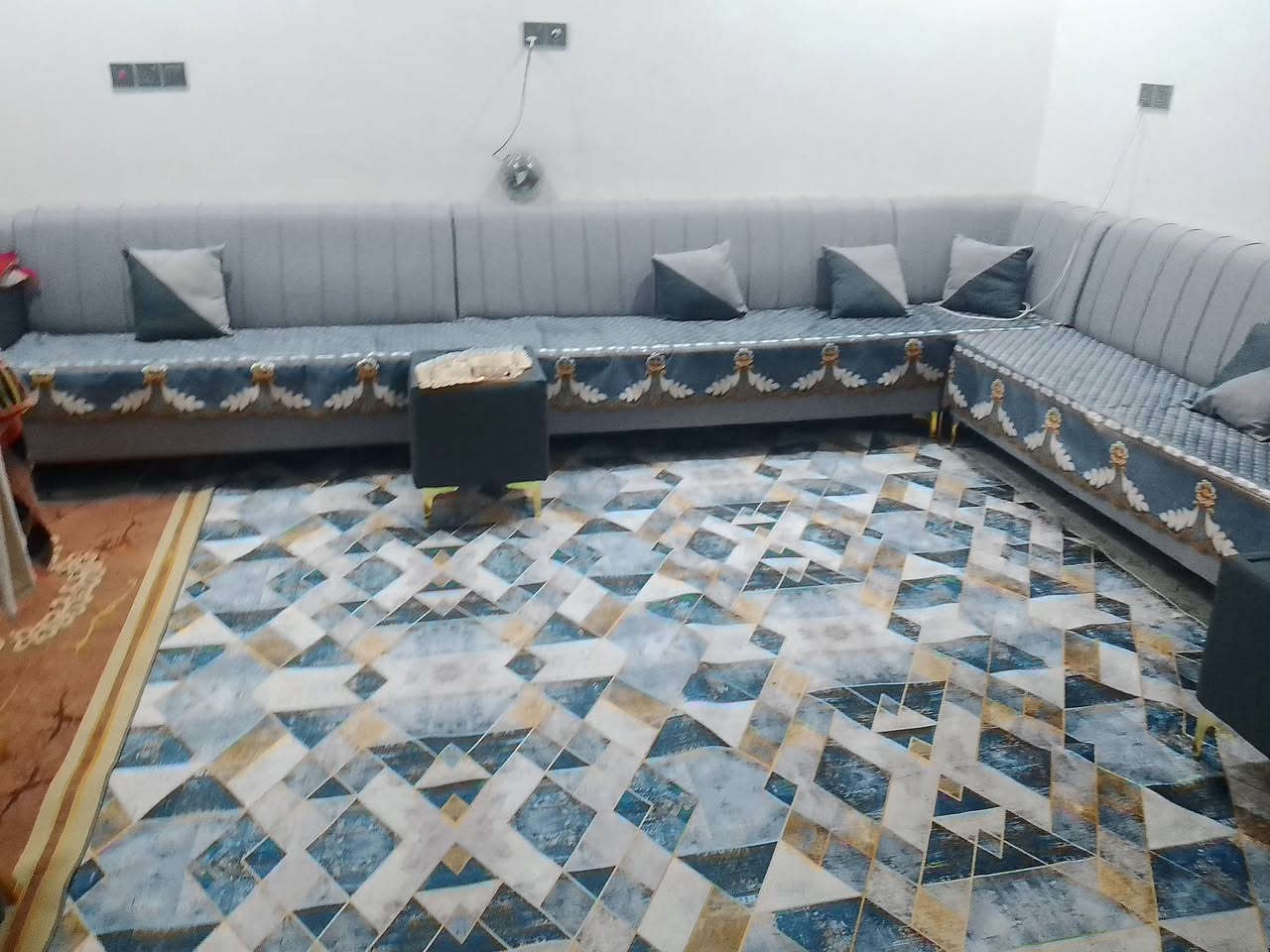 ديوان طول سبعه ونص تزكام للبيع بعده جديد شهرين م̷ـــِْن مسويته العنوان الكريمه واسط قرب جامع +9647735165710تصال


**إذا كنت صاحب هذا الإعلان وتريد حذفه لأي سبب، رجاءا أرسل رسالة إلى الدعم الفني**