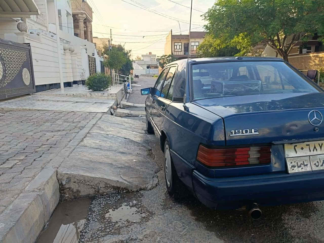 سلام عليكم مرسدس 190كير ومحرك ونجي بشرط صبغ قطعه وحده بيه صدر بشرط رقم سليمانيه سنويه صاقط من 24شرط تحويل سياره خير من الله السعر 40وبي مجال اني مكلف بل نشر***********
