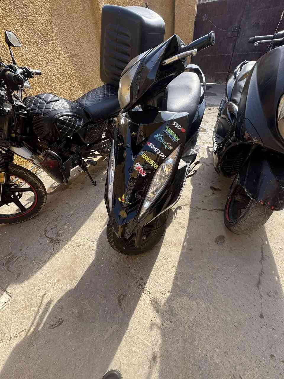 سلام عليكم
GTRللبيع

دراجه نكره شوكت ما تريد بيها تزويد صالنصه وكلجات 

مديل2010

السعر :650 وبيها مجال 

رقم: ***********
