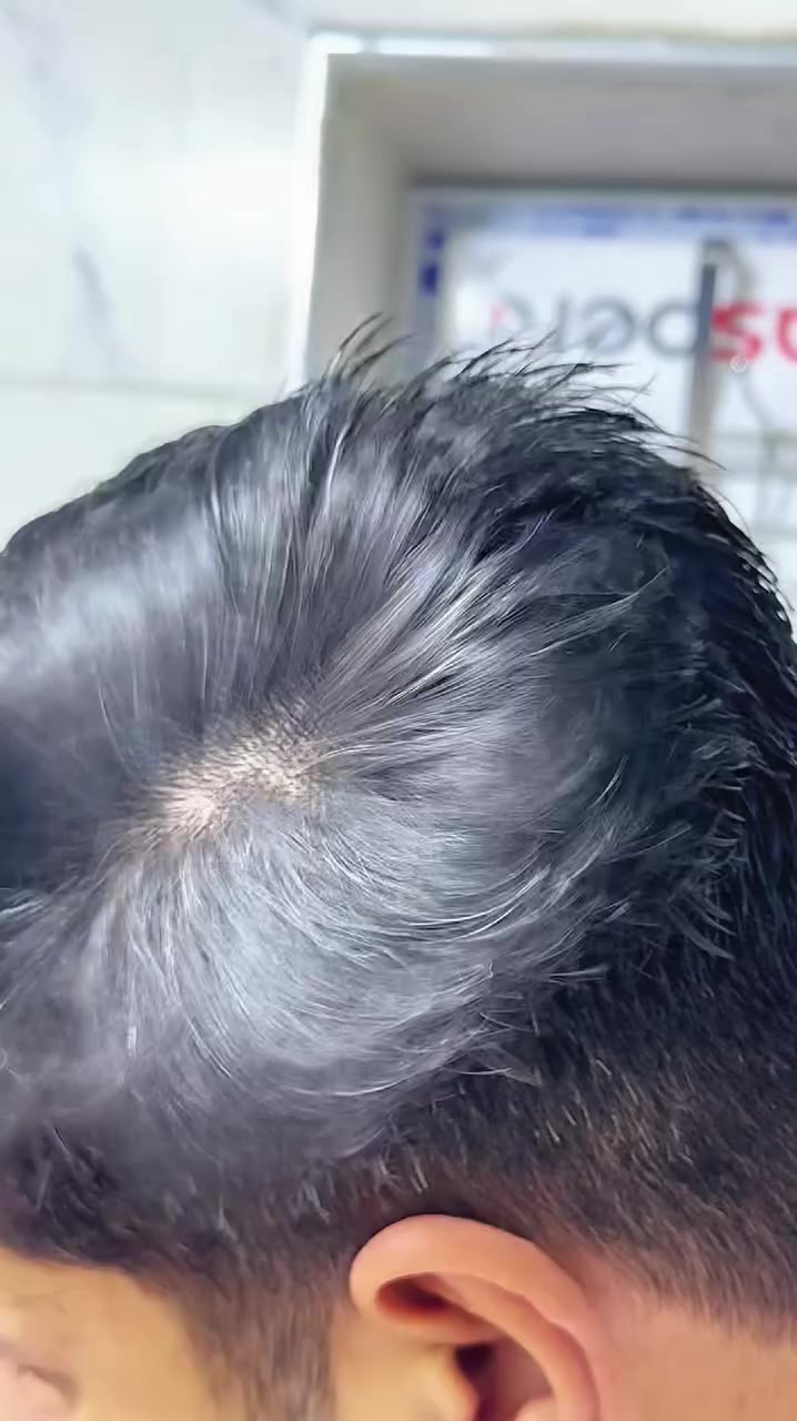 مجفف شعر للحمام ماركة كراون

المميزات:

تصميم خفيف الوزن ومميز مع هيكل من البلاستيك القوي

توزيع متساوي لدرجات الحرارة تمنح المستخدم الثقة والراحة أثناء الاستخدام

يحرر الأيونات السالبة

قاعدة من البلاستيك القوي للتثبيت على الجدار

2 نمط للتشغيل

زر تشغيل إطفاء

سلك دوار 360 درجة يمنح الراحة أثناء الاستخدام

الطاقة: 1300واط

طول سلك الكهرباء: 1 متر

ابعاد المنتج: الطول: 24 سم القطر: 4 سم

الملاحظات:

يحتوي على براغي مخصصة للتثبيت على الحائط

السعر 25 الف وتوصيل 5


**إذا كنت صاحب هذا الإعلان وتريد حذفه لأي سبب، رجاءا أرسل رسالة إلى الدعم الفني**