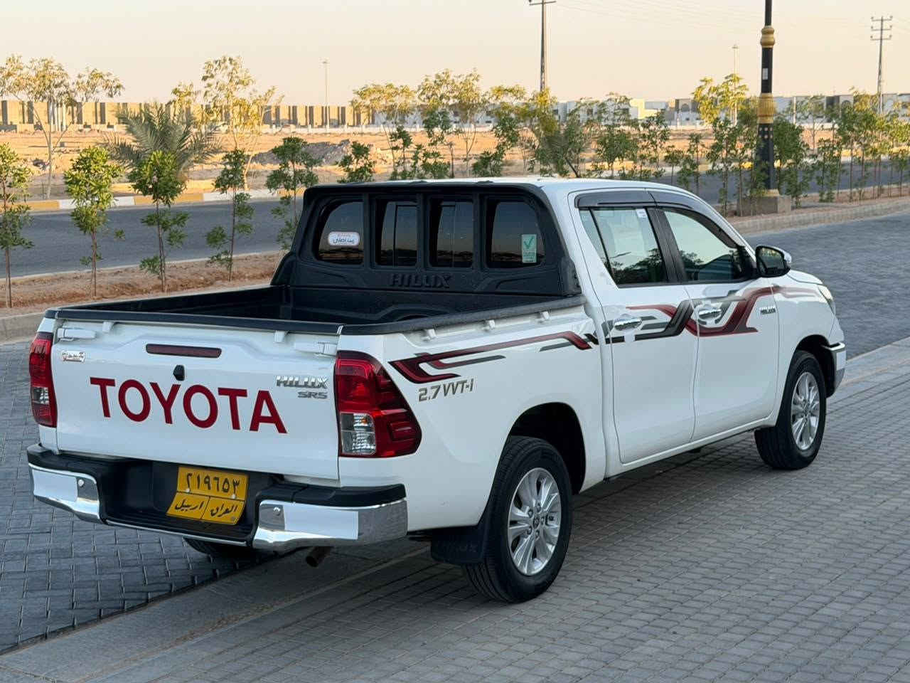 هايلوكس 2021 كفاله عامه حتئ من البارد  السعر 238وبي مجال ساز فول 1/1 بصمه وتبريد كشنات وتبريد قطعتين بيانو بصمه ابواب شاحن لاسلكي مرايات شفط كروس سرعة شاشة كبيره وكامره خلفيه وباقي المواصفات المعروفه سياره جديده كلش تحويل او وكاله سنويه لـ30  للاستفسار***********
