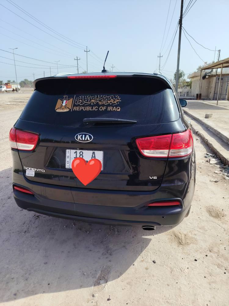 السلام عليكم للبيع كيا سورنتو موديل 2018 وارد امريكي مكينه 6 حادثها بنيد فقط رقم بابل انگليزي تخم تاير حداديه جديده مابيها دوشمه نهائي على كشنات الشركه ما متعوبه نهائي السياره فول عدا البصمه والفتحه تحكم ستيرن اشيار با المري السياره ما ناقصها برغي حادثها فقط بنيد مبدل والجاملغ الامامي فقط مسحوب بارد بيع مستعجل السعر 175 وبيها مجال للاستفسار الاتصال على *********** كربلاء, العراق
