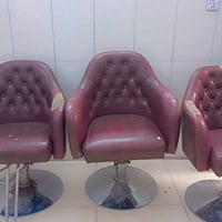 كرسي • للبيع