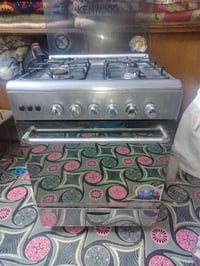 طباخ مستعمل • نظيف جدا • فرن كهربائي شغال