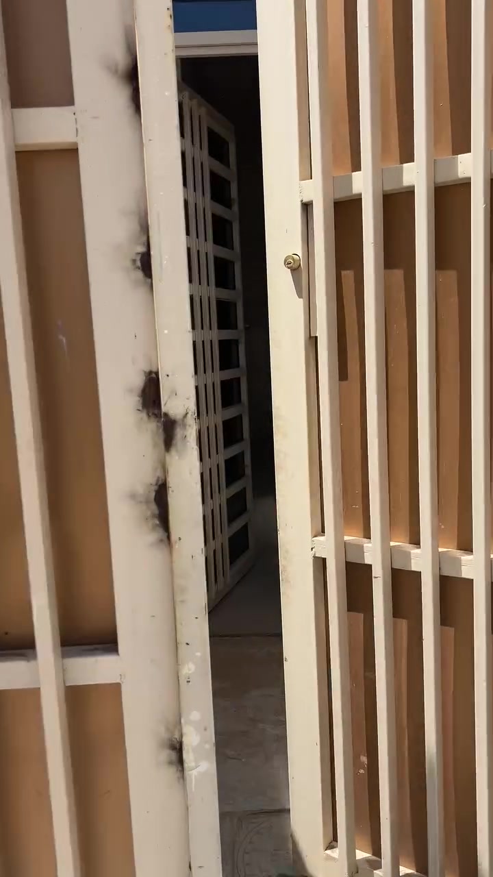 بيت 🏠 للبيع ركن 100 متر  صب كوكريت سقف وساس زراعي 25 صاله مطبخ استقبال 
2 خرف ماء 💧كهرباء خط مولده تانكي مي ويا وكيزر 
مكان نجف ميسان عامود 314 
*********** 
سعر 38وبي مجال
