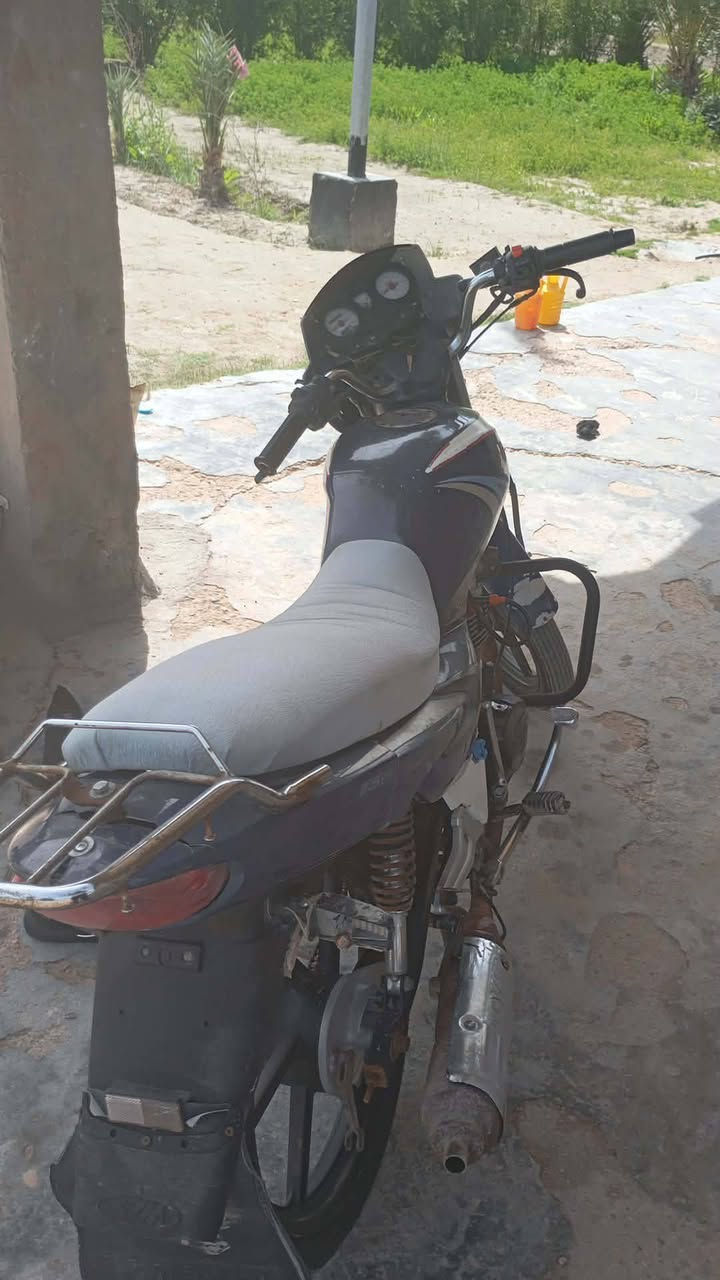 سايم 2017 ما ناقصه شي اسعر 550وبي مجال مكان عامريه الفلوجه ***********
