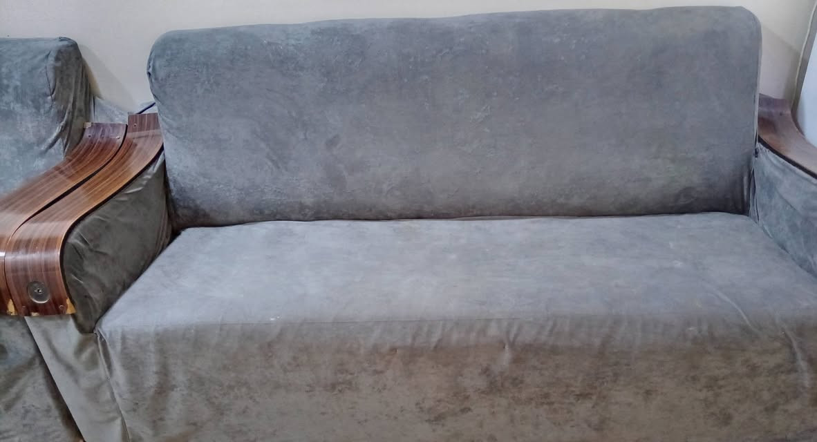 السلام عليكم هذي قنفه وجربايه للبيع كوت / الجرحه للتواصل على هذا الرقم  785 355 3842
