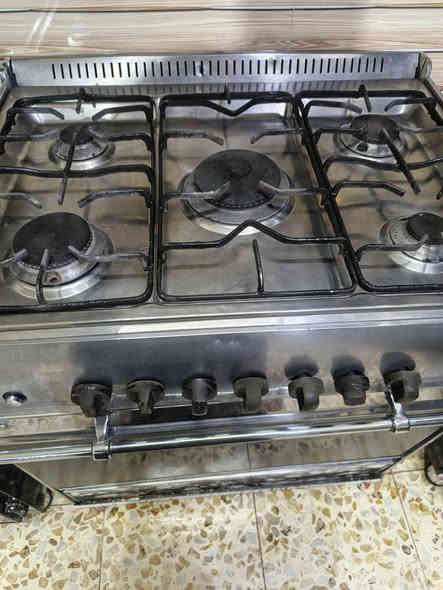 كاونتر +ملحق+سنك كامل نفس الشكل والون للبيع بسعر مناسب والطباخ مستعمل بسعر مناسب الاتصال على الرقم ***********او مراسلة الصفحه
