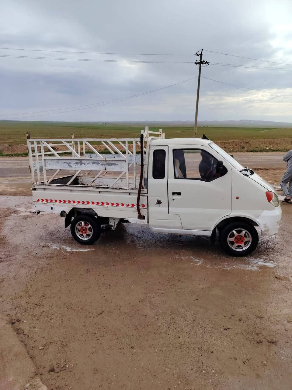 السلام عليكم كيا هانفي 2007كيرشرط شاصي مصلح جها محرك بدايه صرف تايرات جدد طخم جديد سيا
 ره جاهزه مال جناي منفيس كامل شرط الوكاله المكان قريه خرمر ***********
