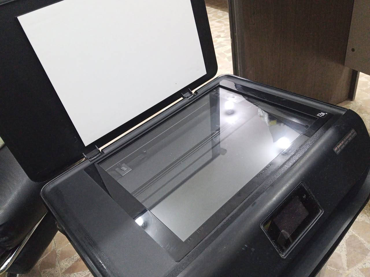 طابعة hp
اوربي مستخدمه قليل سكانر شغال وطباعة واستنساخ 
برنامجهه موجود من النت مباشر سهلة الاستخدام بيهه كاترج اسود جديد والملون موجود بس خلصان الحبر
المكان صلاح الدين ***********
