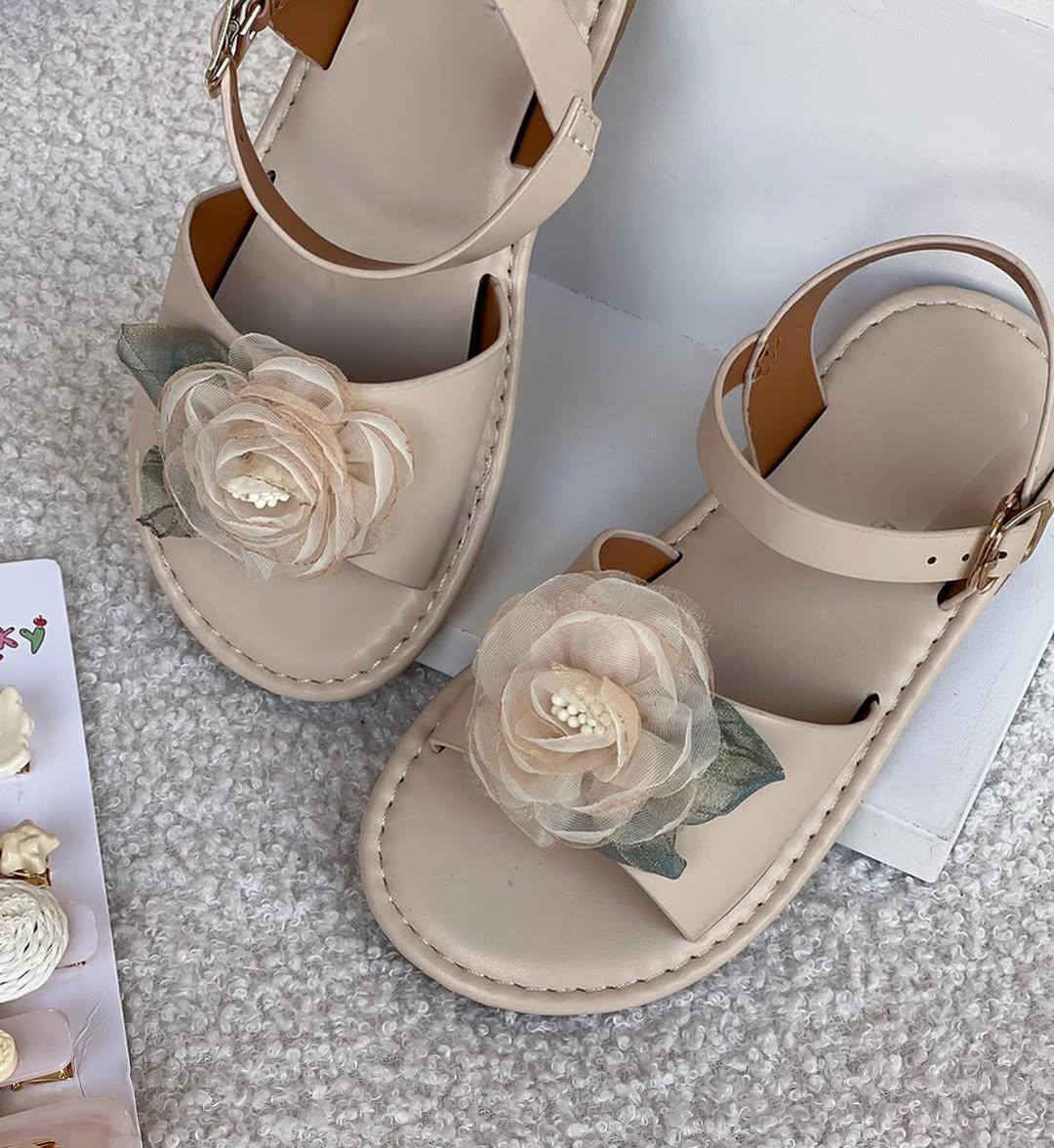 ⁨صندل بناتي من بيوتي شوز للأحذية والحقائب  
تصميم لطيف 
قاعدة مريحة بألوان صيفية 🦋✨

قياس 30-31-32-33-34-35-36
للحجز والاستفسار مراسلة الصفحة
او الاتصال على الرقم (***********) 📩
العنوان 📍بابل _ المسيب_ شارع البلدية
قرب مرطبات الخيام _ خلف صيدلية اللؤلؤة _مقابيل مجمع ديمة لملابس الاطفال وحديثي الولادة
يوجد خدمة توصيل داخل المسيب وكافة المحافظات
