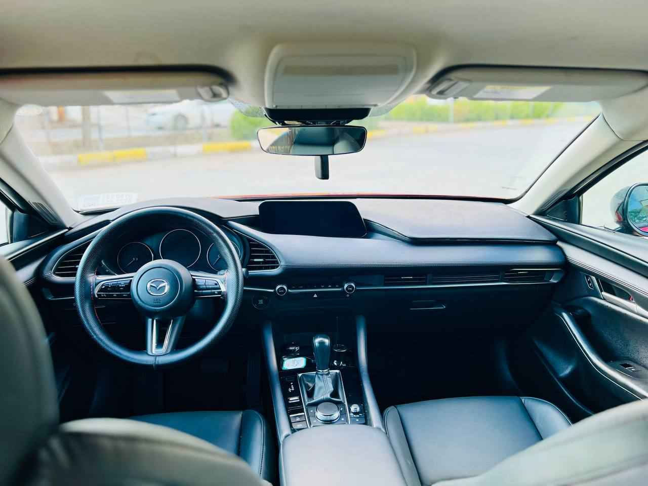 مازدا3  2024  دوو پارجەی بۆیاخ بێ ناو کردن  بۆنید وجەمەلۆغی سایەق   تەنها 11هه زار رۆشتوە تازە رەقم کراوە بێ تۆربۆ بلێ دەبل اکل مەیکنەی 2.5  سیارەکە زۆر جوانە سعری 123کەمیک مەجال *********** حلبجة, السليمانية
