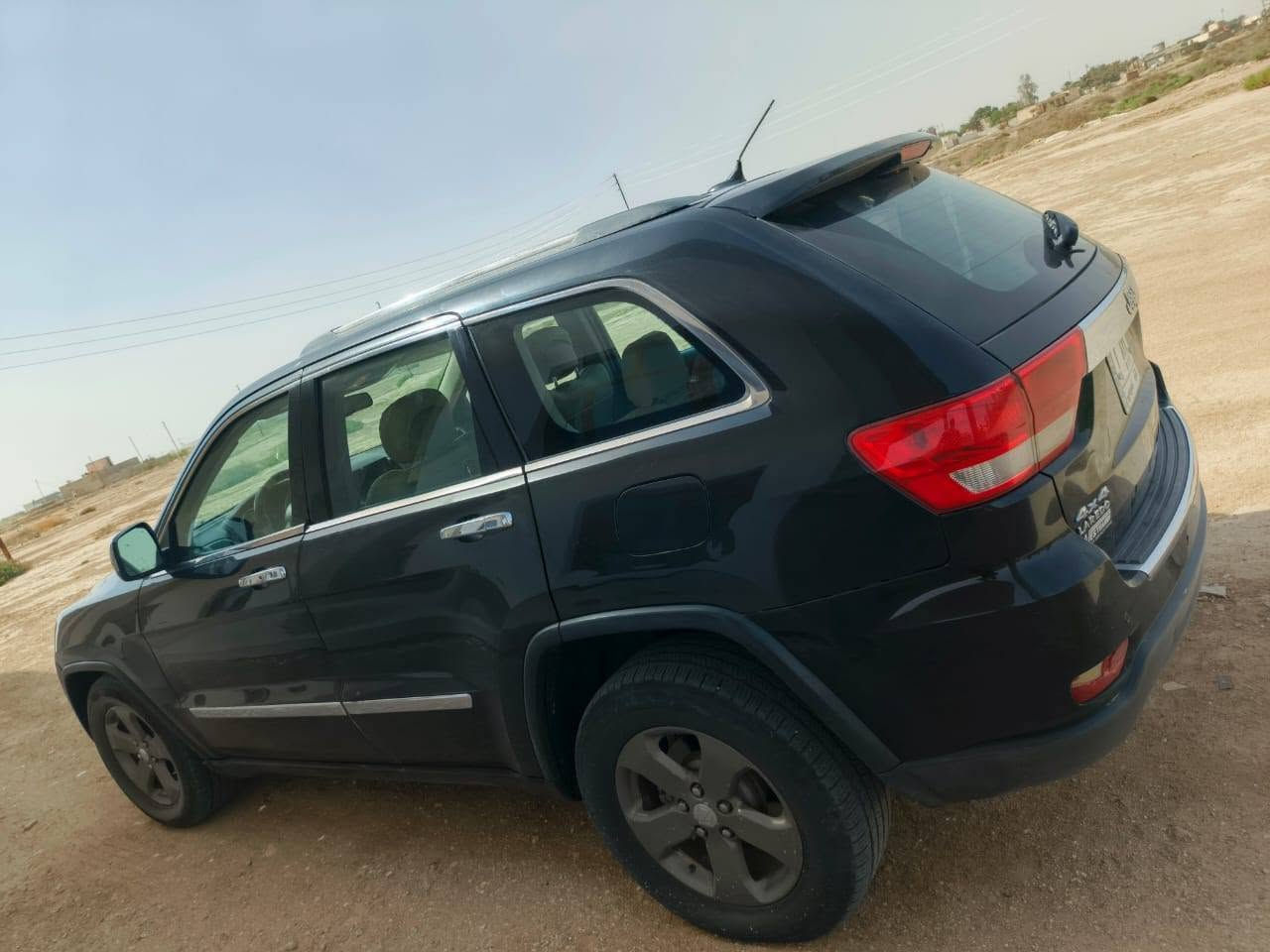 للبيع سياره جيب لاريدو  موديل ١٢ فول مواصفات وارد أمريكي  رقم نجف مميز السعر ١٣٥ ورقه  مكانها الناصريه  ***********
