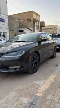 c 200 للبيع ضربتها فقط بداية البنيد يعني قطعة وحده السعر اتصل وبيك خير...