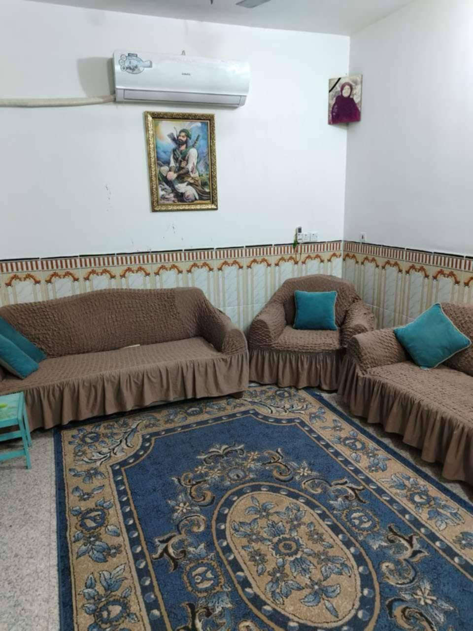 بيت  للاجار 50 متر اثاث بسيط. كاونتر تخم سبالت. سخان كربلاء احمد الوائلي شارع الحداد. اجار 400 بي مجال.  مطلوب. عائلة من كربلاء. زغيرة


**إذا كنت صاحب هذا الإعلان وتريد حذفه لأي سبب، رجاءا أرسل رسالة إلى الدعم الفني**