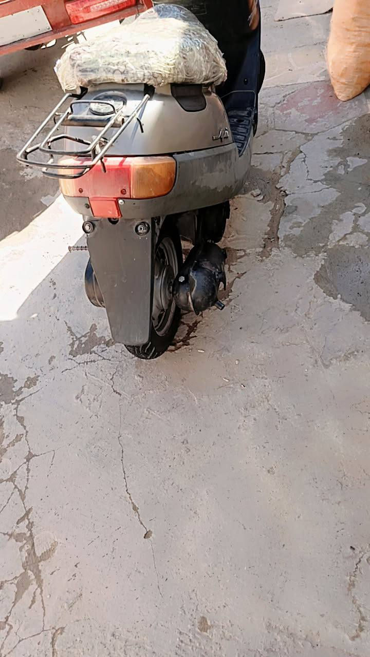 ***********💓 بطه للبيع دراجه نظيفه160
