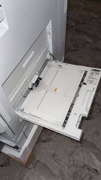 للبيع طابعتين ريكو ٦٠٠٣ صفر عداد بعدهه ب الصندوك  السعر ٩٠٠ دولار ٠٧٧١...