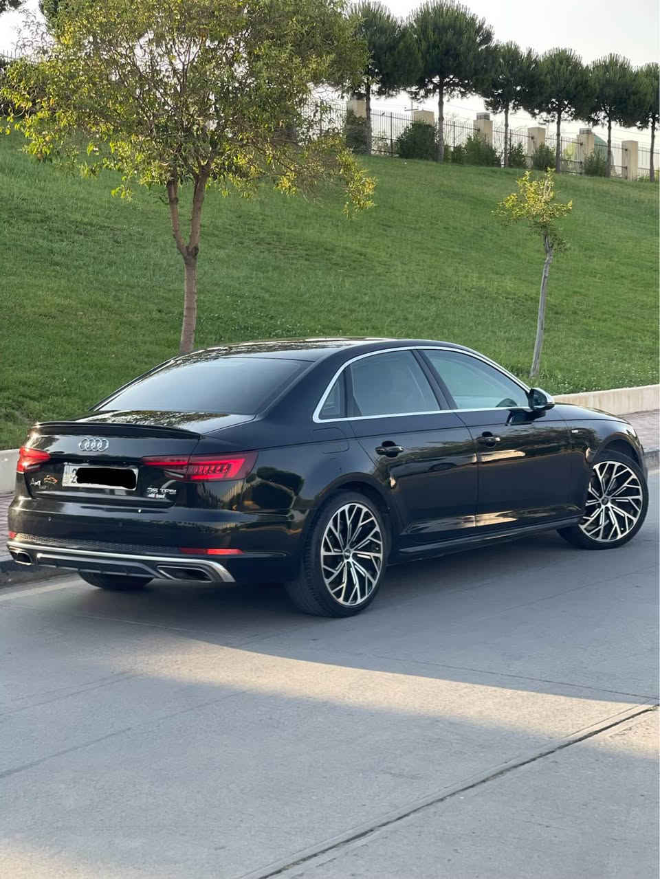 audi A4 sline 2019 مواسەفات خلیجی گێچ ٣٠٠ مەکینە ٢٠ تۆربۆ مواسەفات کوشن کارەبا شاشە کوشن جلدو ناو قەیسی فۆرمیکا بەسمەو درگا بەسمە ئاوێنە ئیشارەت ئۆتۆ ستارتو ستۆپ برێک بەسمە سوکان ڤۆلیۆم گێڕ سپۆرت پادڵ شەفت گێڕ ماوس پەردە بیلاد ٤ جام ئۆتۆ لۆگۆی sline بە سویچ جامە کان دا ئەخاو ئەی کاتەوە سەیارەکە ستۆکە هەمو گیانی بیلادە تازە کامل سێرڤس کراوە بەس ڕۆنی مۆتۆسێڵی بۆ بەکار هاتوە  لایت ئۆتۆ لایت ناوچەی کوێر تەبریت مەر کەزی دەبڵ زۆن پێشو دوا زۆر مواسەفاتی تر سەیارە کە تەنها هیتەرو سڵایت نیە فول فولە گێڕو مەکینە تەقەو ڕەقە خەرامەو تەحویل هەموی بە شەرت مەکینەی نەکراوەتەوە بەشەرت بێ بۆیاخە سەیارەکە کلینە بۆ زانیاری زیاتر پەیوەنی بکە بە   ***********   *********** ڤایبەرو واتساپی لەسەرە  نرخی ١٥٨ کەمێک مەجال السليمانية, العراق
