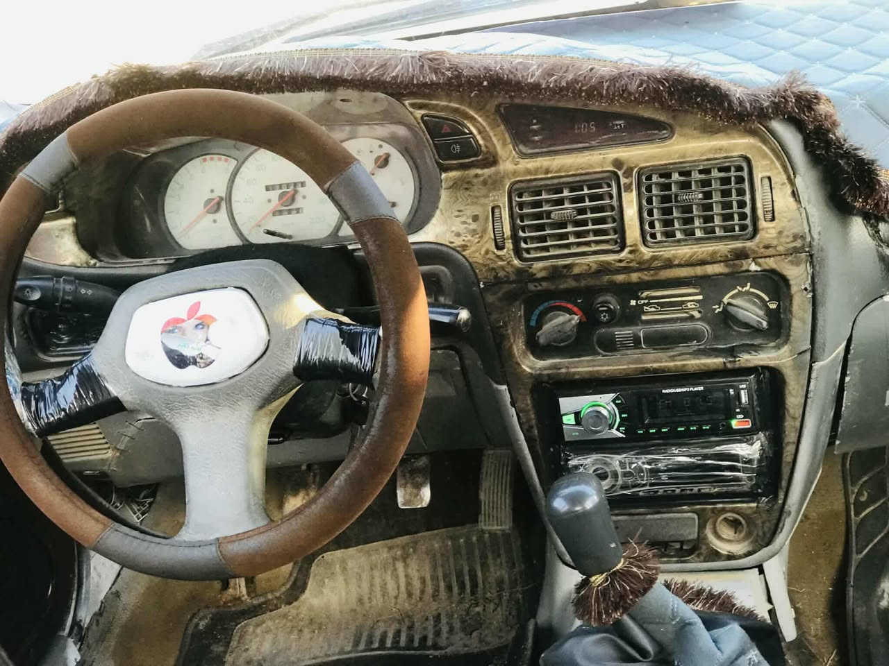 السلام عليكم
بروتون 2002 بيها واجها مرور اكفلك سرقة او عشاير  گير شرط كهربائيات شغالة راديتر بلادية جديدة بل كارتون المحرك معمر جديد شرط الگشر مثل ما موضح بل صور السعر ١٤ او بيها مجال اتصل *********** مكان السياره الحويجه الزاب
