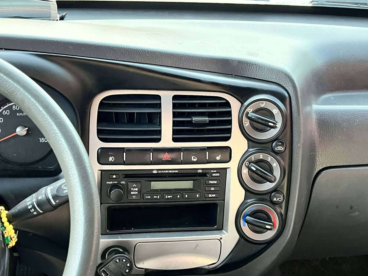 كيا2010
جوتردووگةم 
تةبريتي ساردوگةرم 
6تايي تازة
ناوبودي
بةشةرتي 10وةستا 
***********واصاب فيبر
