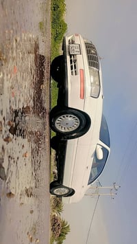 سياره للبيع الستفسار التصال على ارقم 07800100742