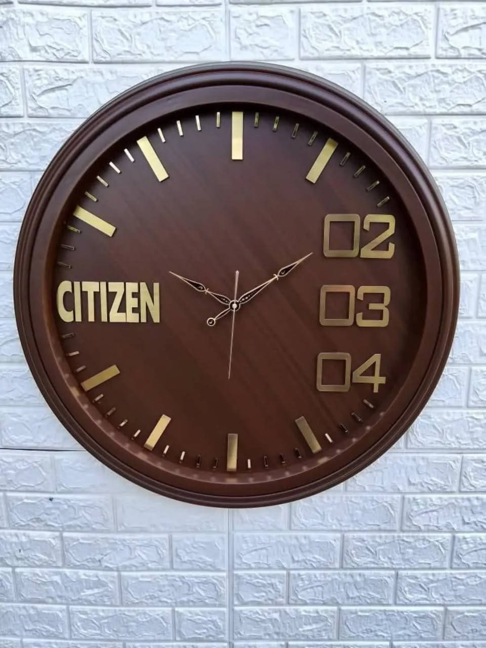 ⏰ ساعة حايط سيتيزن فخمة – حجم كبير ٧٥ سم
تصميم يضرب بالقلب 👌
متوفرة بعدّة ألوان أنيقة تناسب كل الأذواق:
▪️ رصاصي ويا ذهبي (فخامة ملكية)
▪️ فضي ويا ذهبي (ناعم ومرتب)
▪️ خشبي فاتح (ستايل راقي ودافئ)
▪️ خشبي غامق (كلاسيك وفخم)

⏱️ حركة كواترز دقيقة وهادئة
🔝 حجم كبير يملأ الحايط ويغيّر شكل المكان
تصلح للصالات، المكاتب، الفلل، والمحلات
السعر 25 مع التوصيل توصيل جميع محافظات
قطعة وحدة تكفي ترفع ديكور المكان كله ✨
للتواصل 
***********
