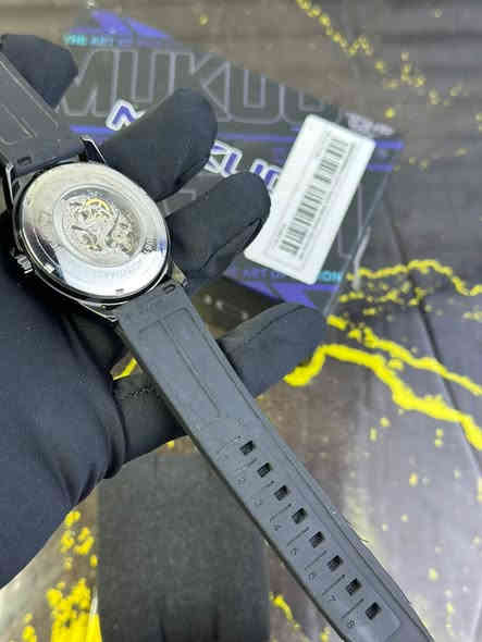 ساعه امزون اصليه 
ماركه MUKUO روليت 
اوتوماتيك موديل كلش راقي
مكينه اصليه حركه سلسه 
لامينوس بلكامل 
سير ربر  ٣٥ الف
***********
