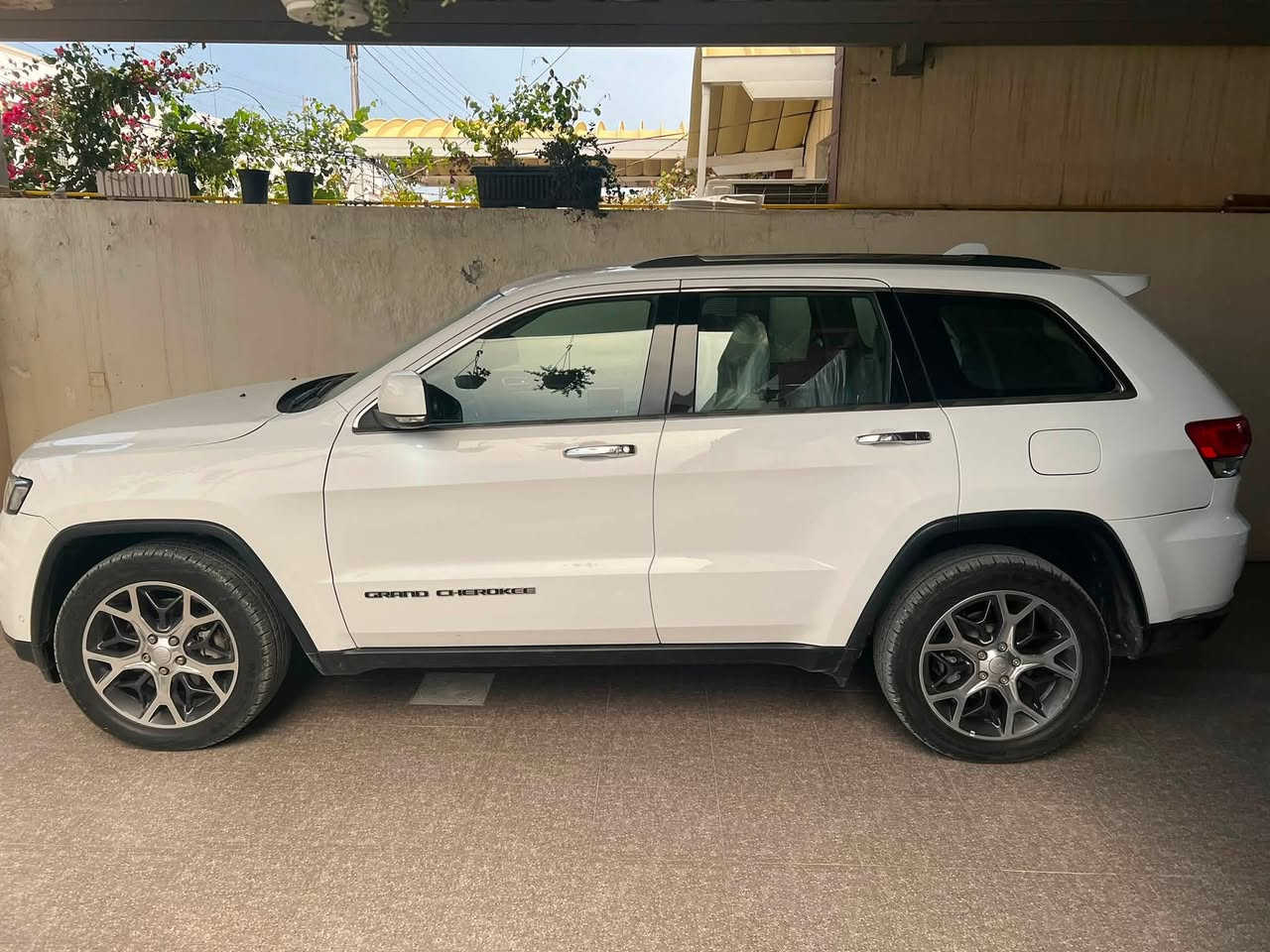 السلام عليكم 
جيب لمتد بلس. فول الفول 
اعلى مواصفات بلمتد بلس. بيها فقط بارد 
السعر 250. وبيها مجال 
دزلي وتس اب. ادزلك سونار ***********
