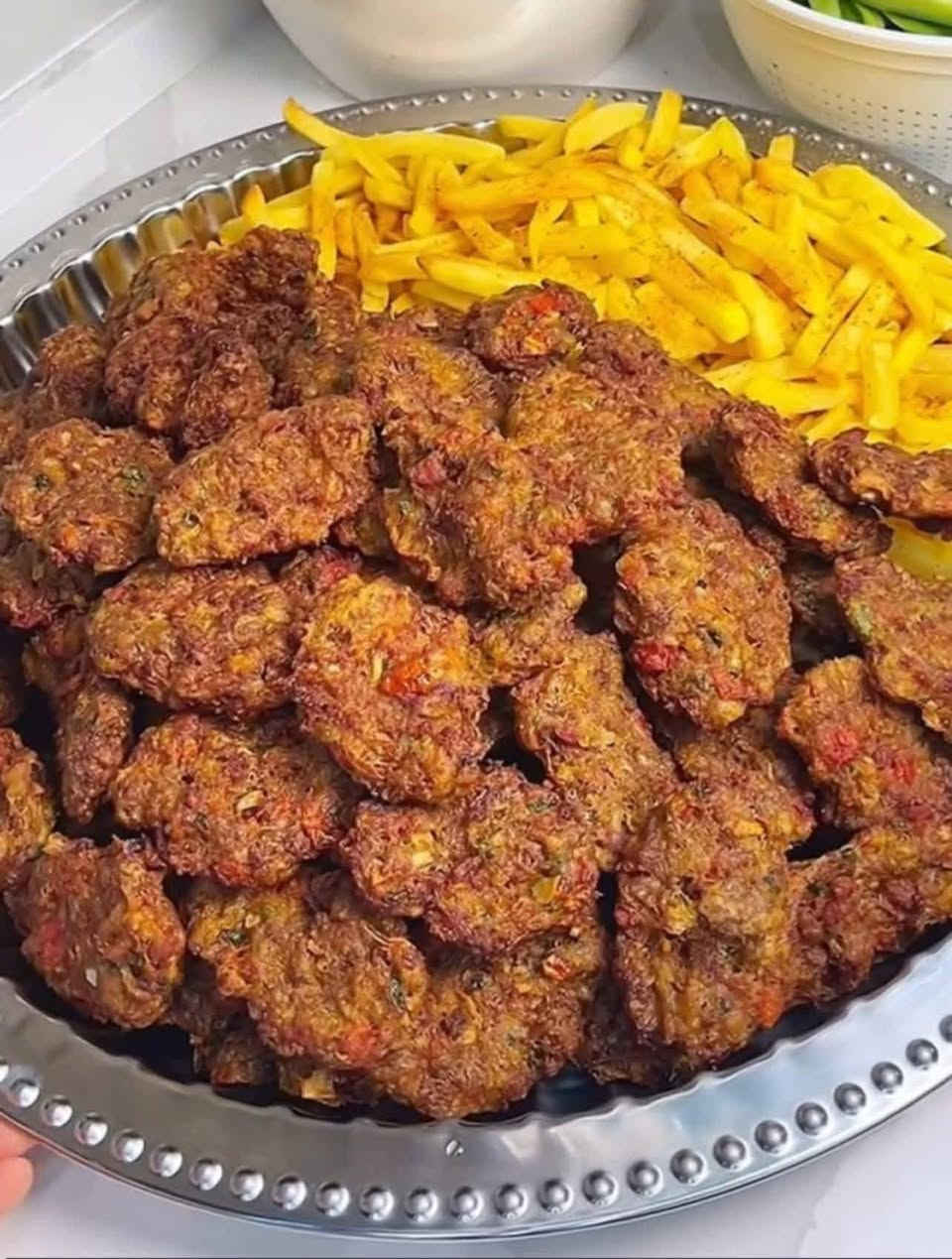 السلام عليكم بنات  التريد كليجة كبب معجنات فطائر مني بيتزا سنبوسة بورك 
للحجز راسلونه خاص بانسب الأسعار


**إذا كنت صاحب هذا الإعلان وتريد حذفه لأي سبب، رجاءا أرسل رسالة إلى الدعم الفني**