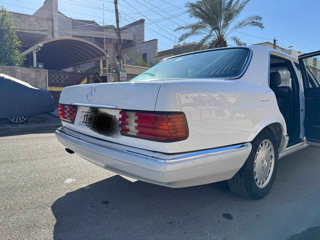 السلام عليكم مرسيدس ٣٠٠ sel موديل ١٩٨٩ 
السيارة جديده جدا داخل جديد فول كهرباء الكشن الأمامي والخلقي كهرباء صدر امامي خلفي جديد بالكامل وارد يابان تخم تاير وباتري جديد محرك ٣٢٠ خراطيم المرغوب السعر (١٤٥٠٠) الاتصال ***********
