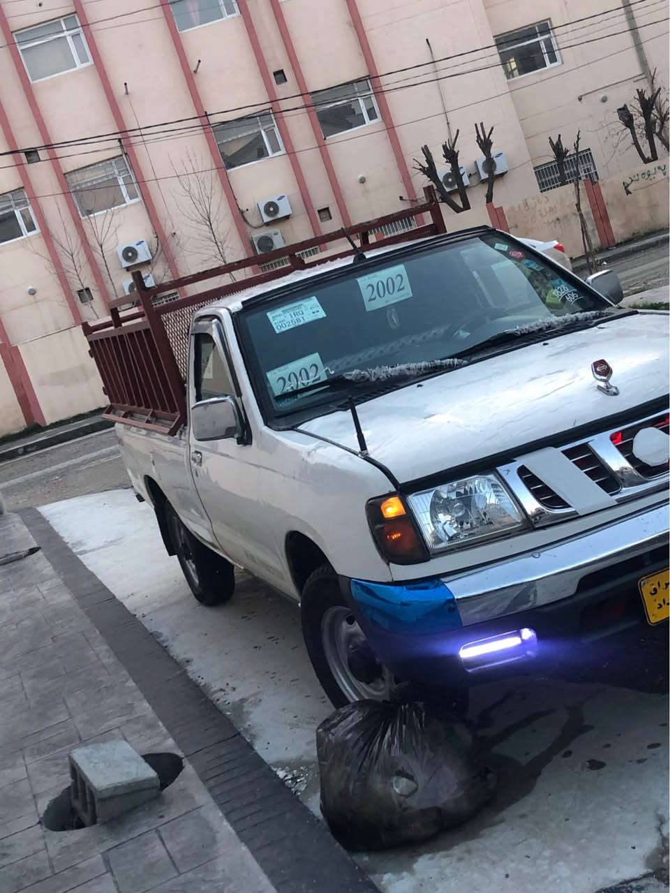 بۆ فرۆشتن 
نیسان تاک🔥
ئاڕم پلا ستیک سلمانی
2001📦
تە برید
هه مو گیانئ بە شە رت
مالی فە قیرە
نرخ خوار هه مو بازاڕ😱
گۆڕینوە ناکم
چات کروە یە 
لە قە ڵا دزیم
بۆزانیرای زیاتر 
***********☎️ Singapore
