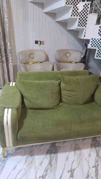 تخم قنفات كلش قويات نضيفات سعر 500بيهن مجال مكانهن بصره حي المهندسين. ***********
