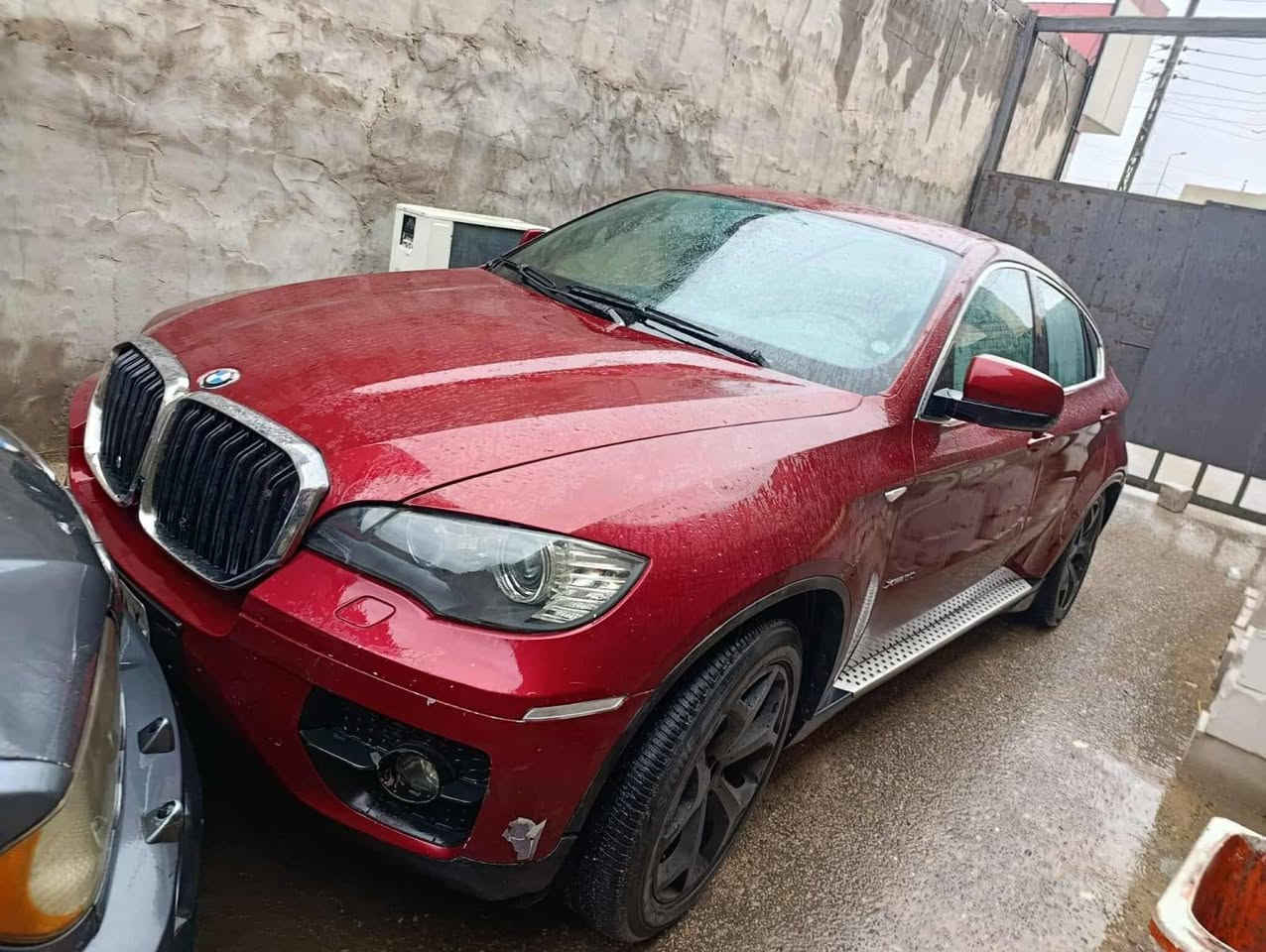 للبيع بي إم دبليو X6 (جيل E71) موديل 2009
المحرك 8 سلندر (V8) توين تيربو.

​رقم الشاصي (VIN) Wbafg81020l283046

​وارد أمريكي كلين تايتل (بدون حادث صدم أو غرق)

​تقرير السونار مرفق مع صور السيارة لتوضيح كافة التفاصيل

​المحرك بحالة ممتازة الـكير بي عطل ويحتاج تبديل

​​اللوحات أربيل

​السنوية منتهية

​السيارة باسم شخص كردي تريد تحويل أو وكالة 

​الموقع البصرة.

​السعر المطلوب 100 ورقة 

​ ***********

​ ***********
