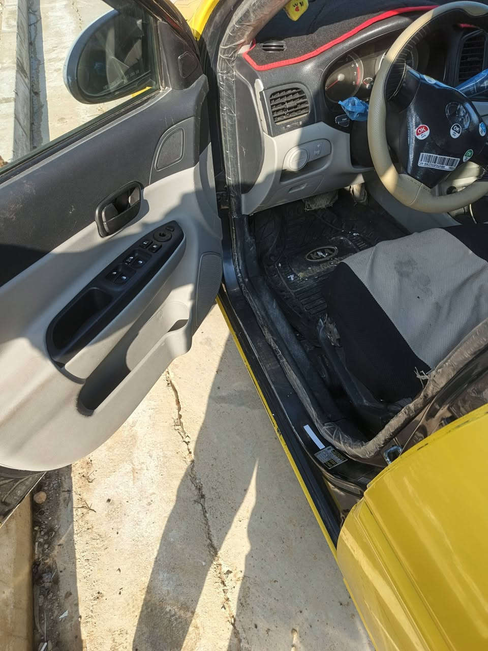 اكسنت للبيع أمريكي  موديل 2010
ضره جاملغ اليمين 
سعره 105  .وبيه مجال
سياره بسمي 

***********
***********
