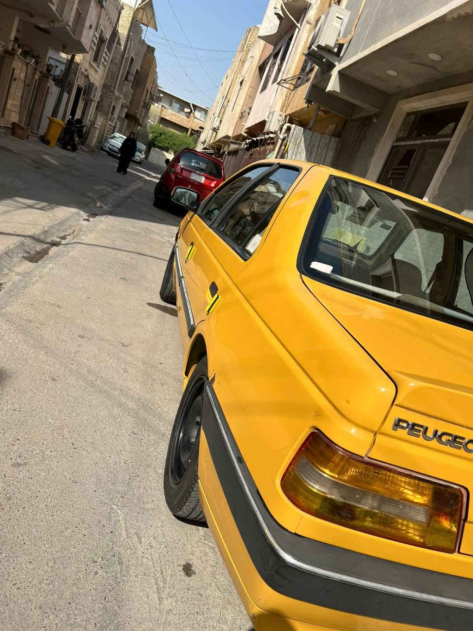 سلام عليكم بيجو موديل 2016 اي ضربه مابيه بيه شغلات بسيطه كير او محرك مكفول السياره جديده ابمعنى الكلمه السعر 50 او بيهه مجال الحاب يستفسر هاذ الرقم ***********
