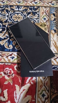 اس 24 الترا للبيع  كلش نضيف ومكفول من الشخط  ذاكره 512  جهاز كامل و نض...