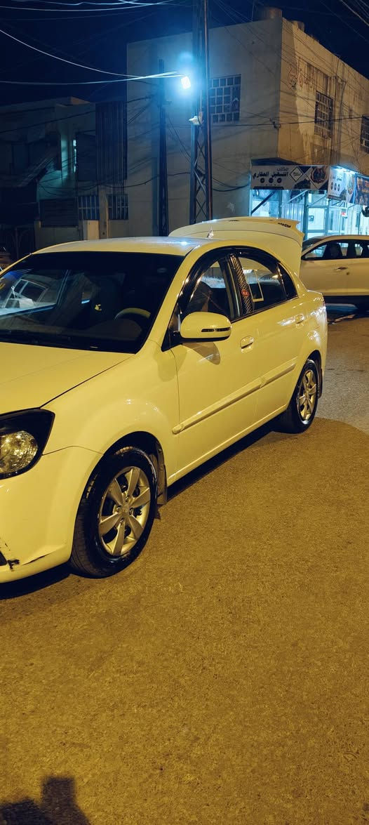 كيا ريو 2012 كوري
 دواخل . مكينة14  اثر صرف قليل كلش . دوشمة جديدة شاشة حديثة  داخل نضيف كلش سيارة ما تصرف عليها ربع . شرط التحويل سعر 105 وبيها مجال بسيط  

*********** 

اتصال فقط الرد
