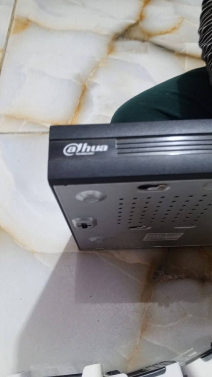 تحية طيبة كامرة صورة وصوت استخدام شهر ٤ قطع سعرهم ١٠٠  مكان واسط الزبيدية


**إذا كنت صاحب هذا الإعلان وتريد حذفه لأي سبب، رجاءا أرسل رسالة إلى الدعم الفني**