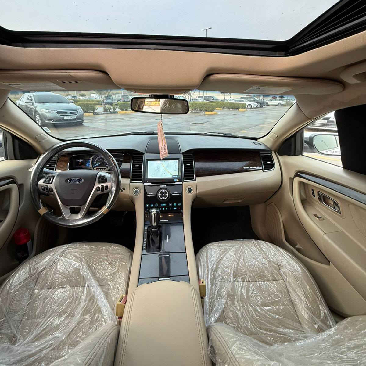 فۆڕد تۆرۆس  2018 مواسەفات limited 1/1
نموونە  لە پاکی و جوانی سەیارەکە لە ٢٠١٨ وە یەک دەستە هەموو گیانی بەشەرت گاعی و ئەشیای شەریکەی تا ئێستابە 
کار نەهاتووە وەکو سفر ماوەتە وەکامل سێرڤس کراوە لە شەریکەی فۆرد القاسد  
مەکینەی نەکراوەتەوە تەنانەت بۆ واتەرپەمپیش نەکراوەتەوە بە شەرت ٨٢ هەزاری هەقیقی رۆشتووە‎  شاشە گەورە سینک ٣ زیرەکترین شاشە , کوشن جلد و جپیێس هەموو ئێراق ئەخوێنێتەوە   ، سڵاید ، شاشە گەورە ، ٣ شاشە ، شەغال ، تەبرید لەمس ، تەبرید سەر سوکان و سوکان هیتەر ، سوکان ڤۆڵیۆم ، تحدید سرعە ، کوشن کارەبا ، حاسە و رادار پێش و دوا و ئاوێنەکان ، ئاوێنە هیتەر ، ئاوێنە فۆتۆ ، ئاوێنە کارەبا ، کۆدی دەرگا ، جام ئۆتۆ ، سەماعە سۆنی  ، لایت ئۆتۆ ، دژە خلیسک ، سیستەمی کۆمپیوتەریە خۆی چێکی خۆی دەکات  ،  کۆترۆڵ دەکرێت لەگەڵ سەیارەی پێش خۆت،ناو ٧ رەنگی بیلادی،بەصمەو شەغال،کەشن سارد و گەرم و خەزن،،لایت ئۆتۆ، carplay،سنوق بەصمە

سعر لە کۆمێنت داوابکە ڕاستەخۆ بۆت دیت 📩 

سەیارەکە هیچ مەسروفێکی تیانیە و نموو نەیە لە جوانی    
سەیارەکە زۆر جایزە و لە یەک برخوی کەم نیە تەنها یەک پەڵە
و بستێک بۆیاخی هەیە   

ژمارەی خاوەنی 
***********
