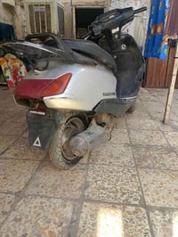 دراجه سبيسي ياباني بيه نواقص كبريتره تعبانه وتاير طاك ياردله ترتيب ابي...